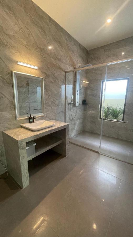 Charis Pool Villa 2 - 3 Bedroom With Private Pool Bentong Exterior foto