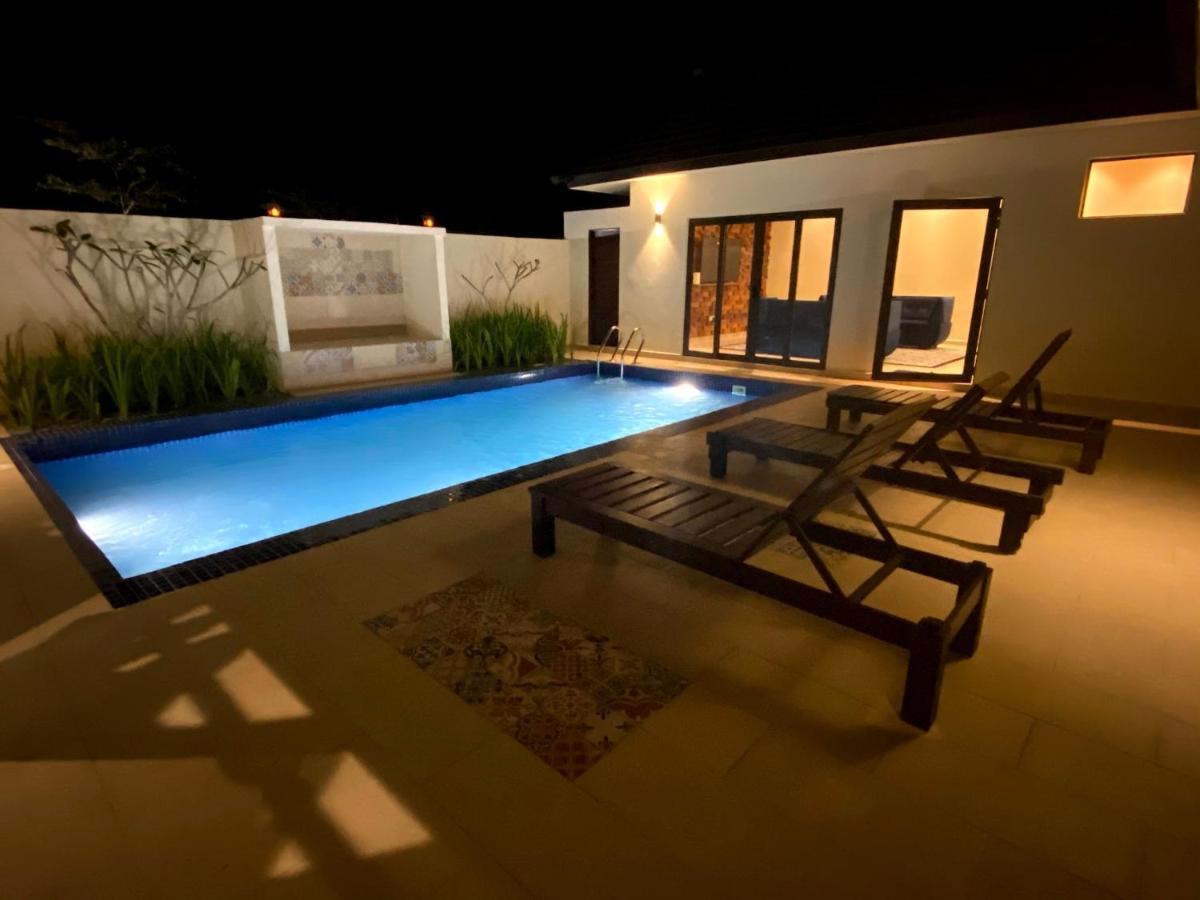 Charis Pool Villa 2 - 3 Bedroom With Private Pool Bentong Exterior foto